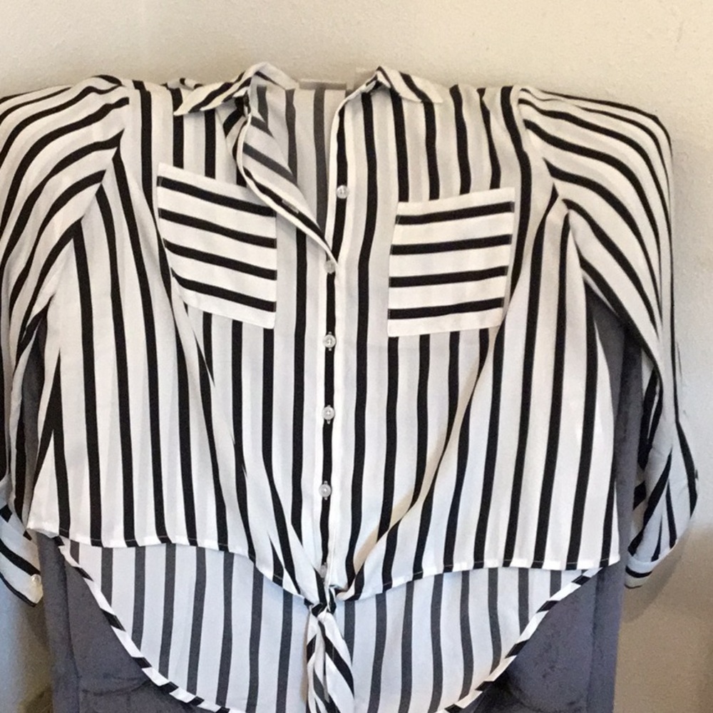 Chico’s Tie Front Blouse
